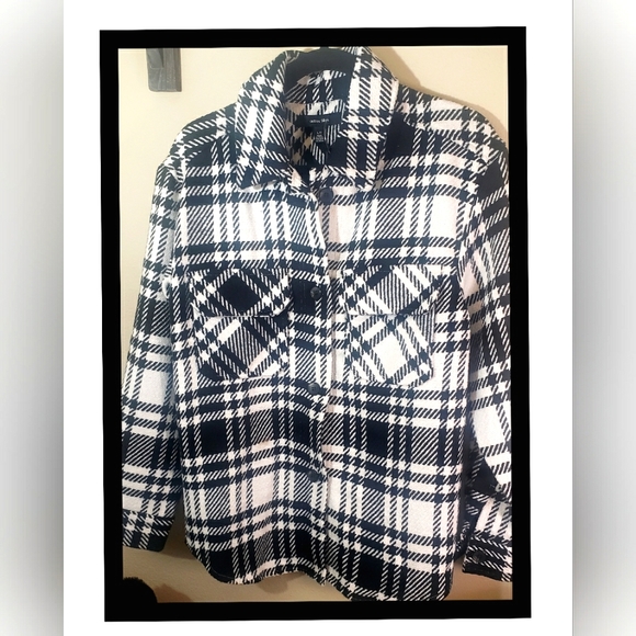 NWT Black and Cream Shirt/Jacket....size L and M - Picture 1 of 3